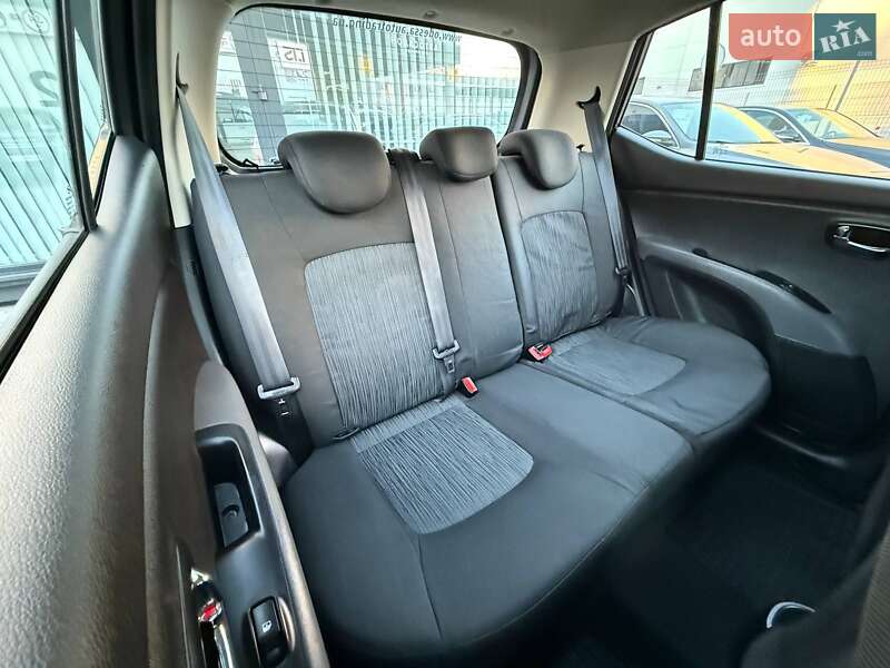 Хэтчбек Hyundai i10 2013 в Одессе фото 24 Хэтчбек Hyundai i10 2013 в Одессе
