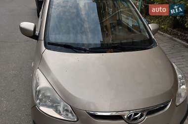 Хетчбек Hyundai i10 2010 в Дніпрі