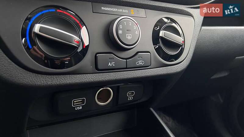 Хэтчбек Hyundai i10 2023 в Хмельницком