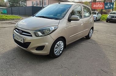 Хэтчбек Hyundai i10 2010 в Днепре