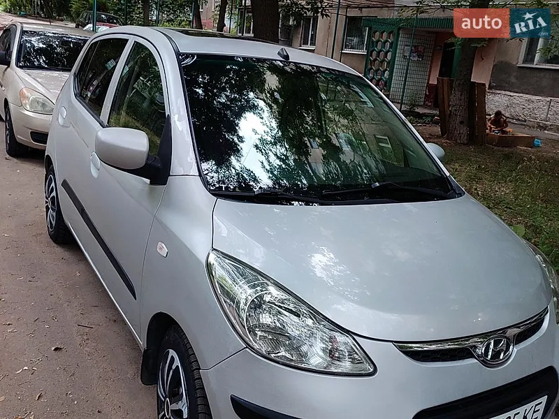 Hyundai i10
