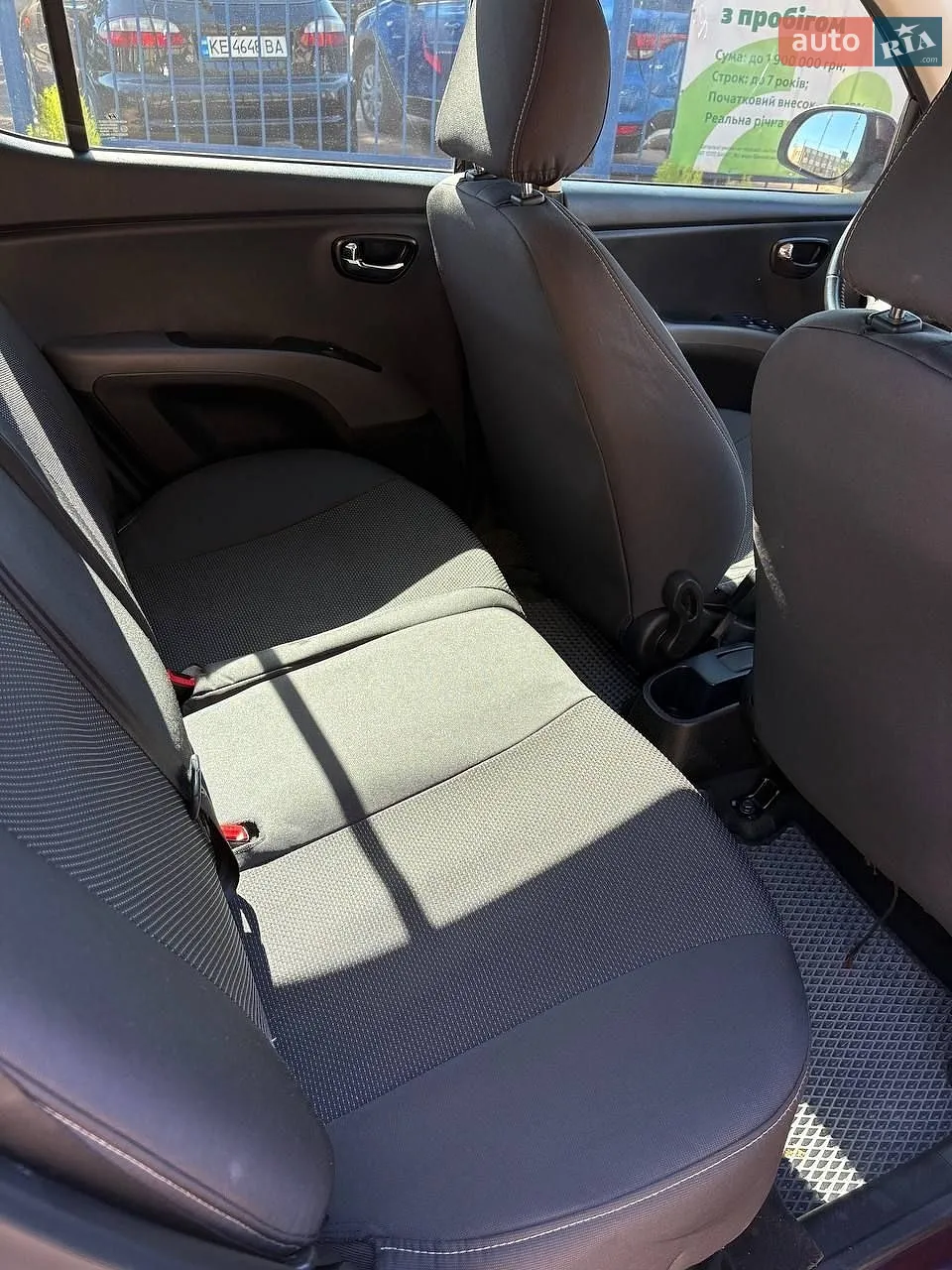 2012 Hyundai i10 - мініатюра 9