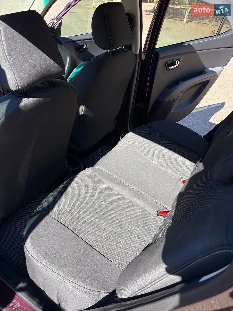 2012 Hyundai i10 - мініатюра 17