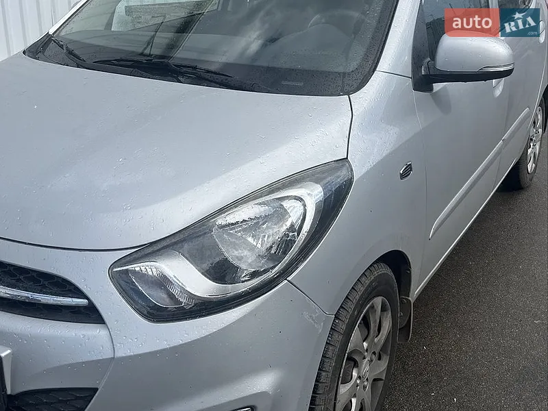 Hyundai i10