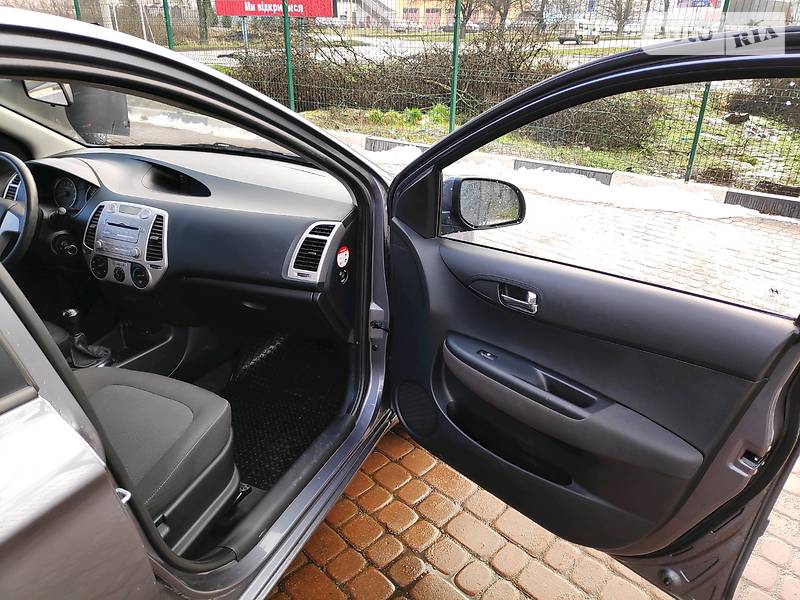 Хетчбек Hyundai i20 2011 в Мукачевому