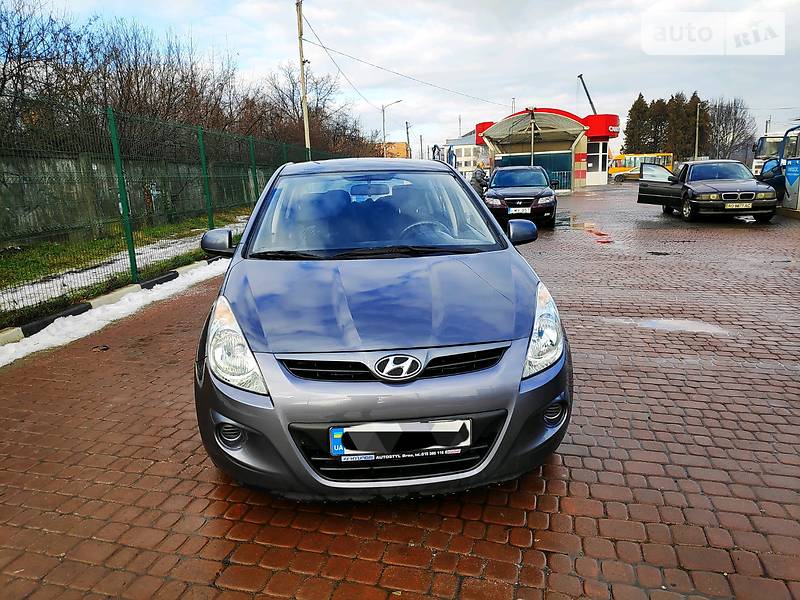 Хетчбек Hyundai i20 2011 в Мукачевому