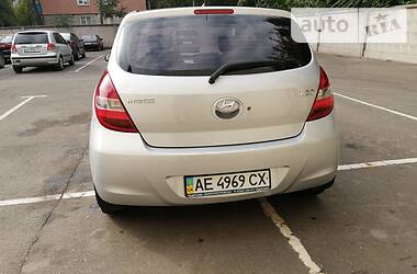 Хэтчбек Hyundai i20 2012 в Кривом Роге