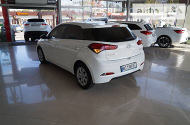 Хэтчбек Hyundai i20 2015 в Одессе