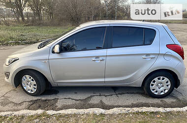 Хэтчбек Hyundai i20 2013 в Запорожье