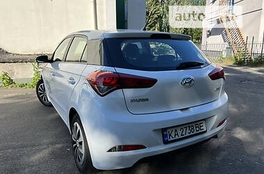 Хэтчбек Hyundai i20 2017 в Киеве