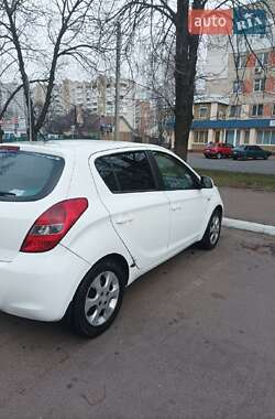 Хэтчбек Hyundai i20 2008 в Черкассах