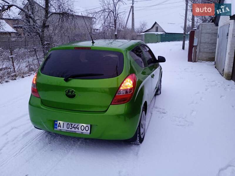 Хетчбек Hyundai i20 2011 в Києві