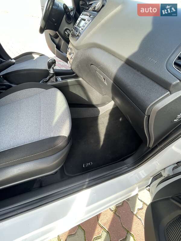 Хетчбек Hyundai i20 2015 в Львові