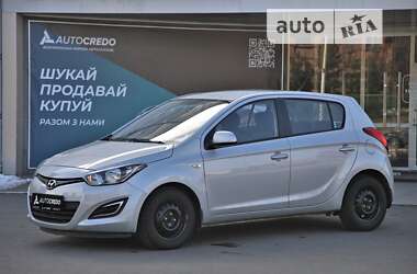 Хэтчбек Hyundai i20 2013 в Харькове