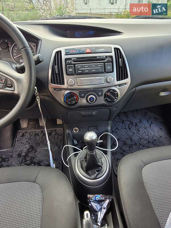 Хетчбек Hyundai i20 2013 в Дрогобичі