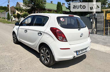 Хетчбек Hyundai i20 2013 в Рівному