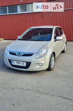 Хэтчбек Hyundai i20 2010 в Кременчуге