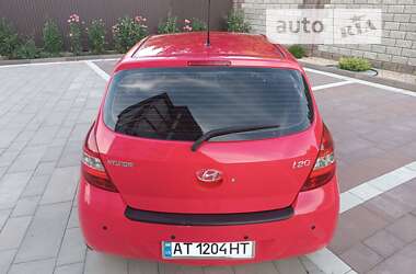 Хетчбек Hyundai i20 2011 в Богородчанах