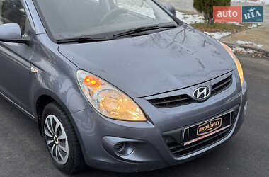 Хэтчбек Hyundai i20 2011 в Киеве