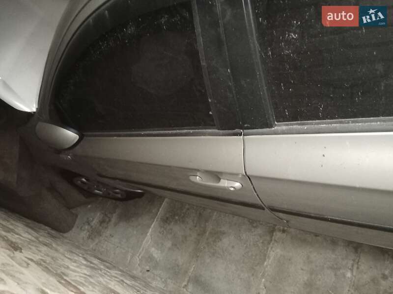 Хэтчбек Hyundai i20 2012 в Киеве фото 13 Хэтчбек Hyundai i20 2012 в Киеве