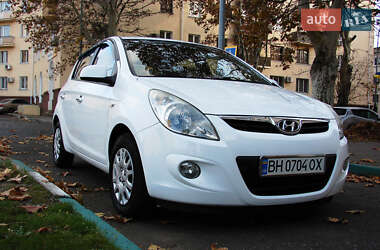 Хэтчбек Hyundai i20 2008 в Одессе