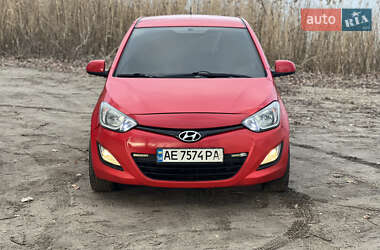 Хетчбек Hyundai i20 2013 в Дніпрі