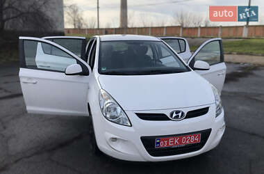 Хэтчбек Hyundai i20 2012 в Золотоноше