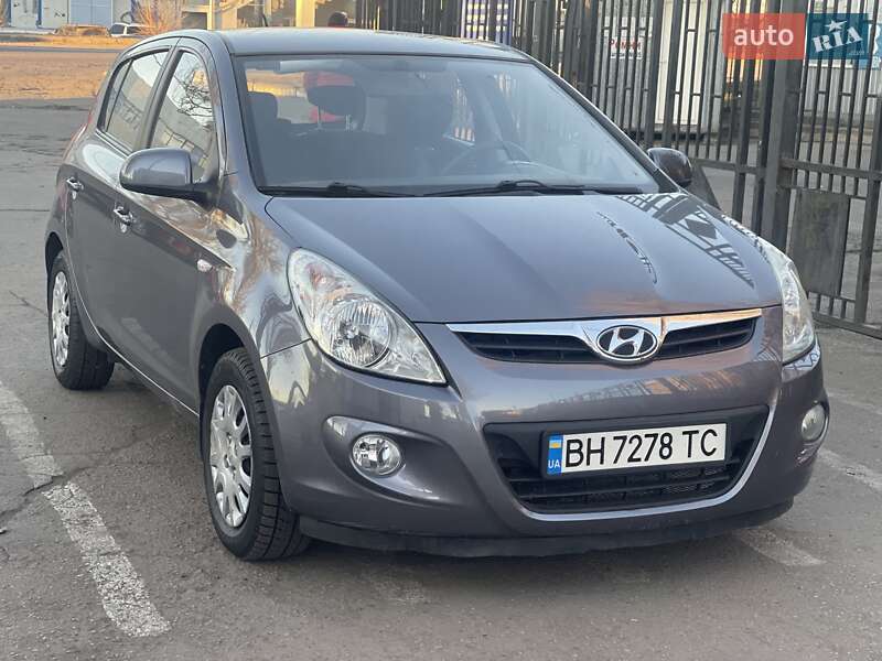 Хетчбек Hyundai i20 2012 в Миколаєві