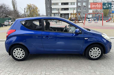 Хетчбек Hyundai i20 2011 в Харкові