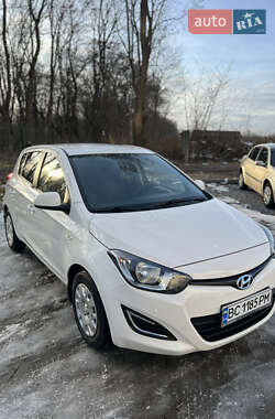 Хэтчбек Hyundai i20 2013 в Львове