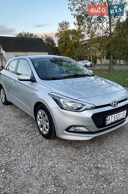 Хэтчбек Hyundai i20 2015 в Калуше