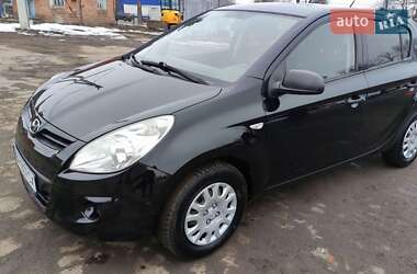 Хэтчбек Hyundai i20 2008 в Сумах