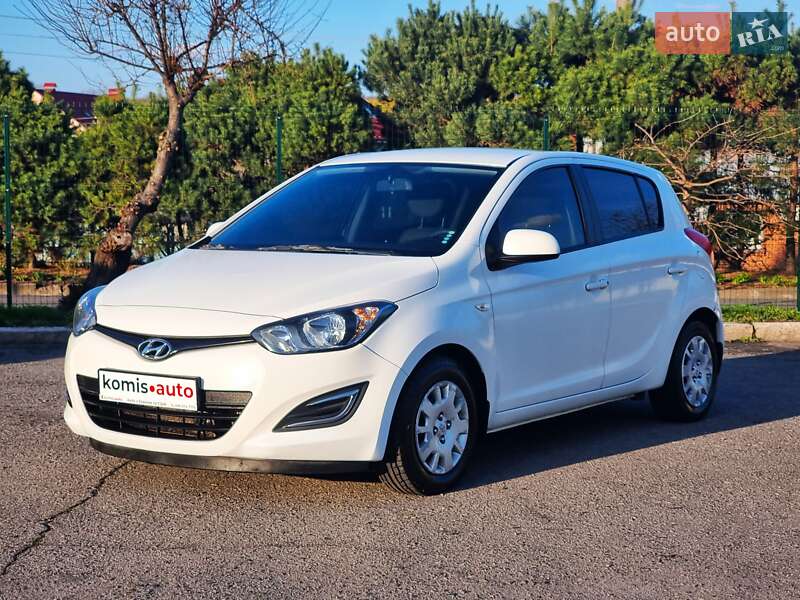 Хетчбек Hyundai i20 2014 в Хмельницькому