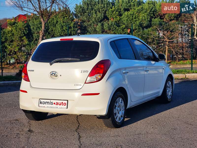 Хетчбек Hyundai i20 2014 в Хмельницькому