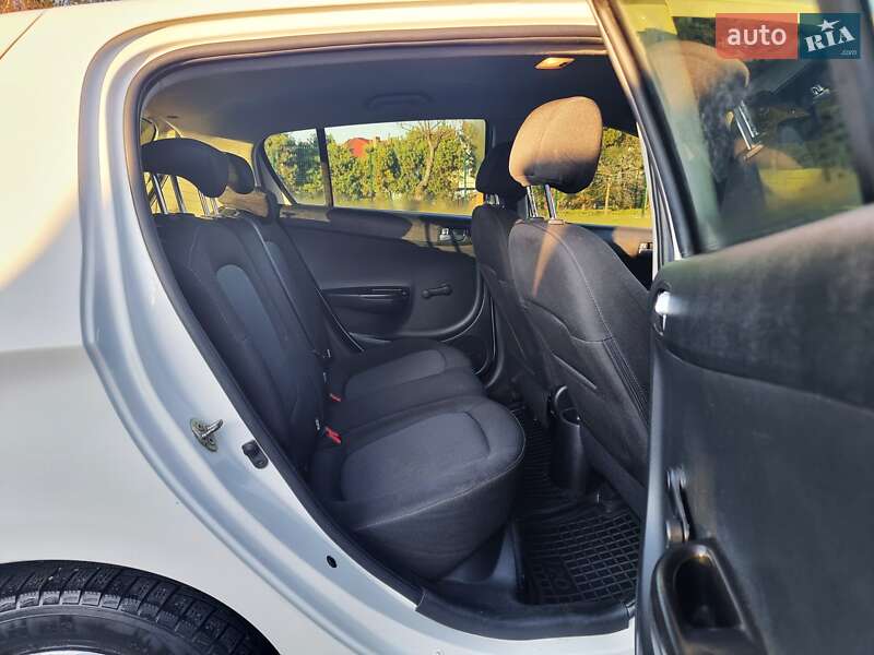 Хетчбек Hyundai i20 2014 в Хмельницькому