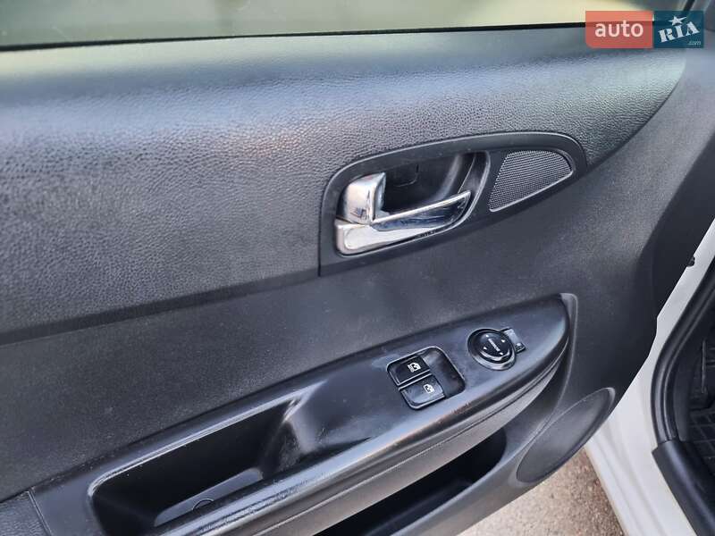 Хетчбек Hyundai i20 2014 в Хмельницькому