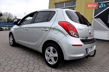 Хэтчбек Hyundai i20 2013 в 