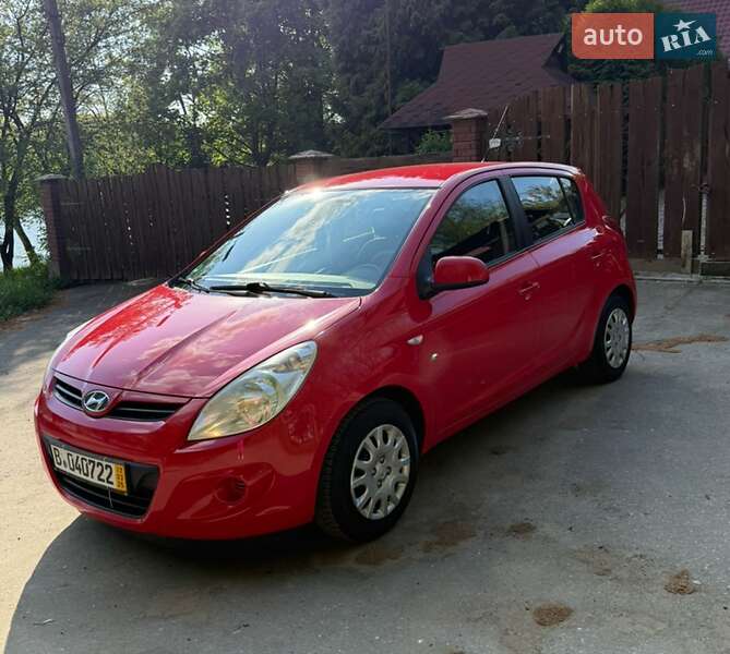Хетчбек Hyundai i20 2010 в Тлумачі