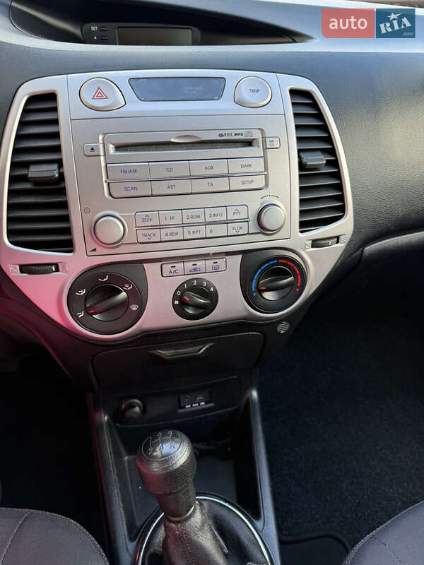 Хетчбек Hyundai i20 2010 в Тлумачі