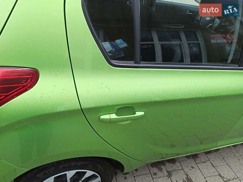 Хэтчбек Hyundai i20 2010 в Стрые