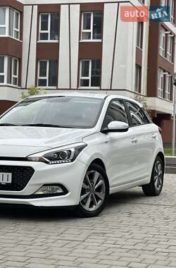 Хэтчбек Hyundai i20 2015 в 