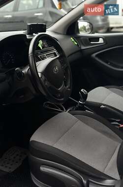 Хэтчбек Hyundai i20 2015 в 