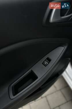 Хэтчбек Hyundai i20 2015 в 