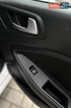 Хэтчбек Hyundai i20 2015 в 
