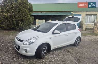Хетчбек Hyundai i20 2011 в Лозовій