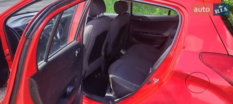 Хэтчбек Hyundai i20 2009 в Ровно