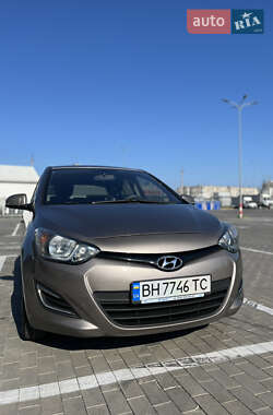 Хэтчбек Hyundai i20 2012 в Одессе