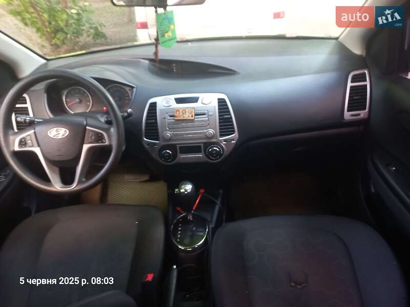 Хэтчбек Hyundai i20 2011 в Житомире фото 4 Хэтчбек Hyundai i20 2011 в Житомире