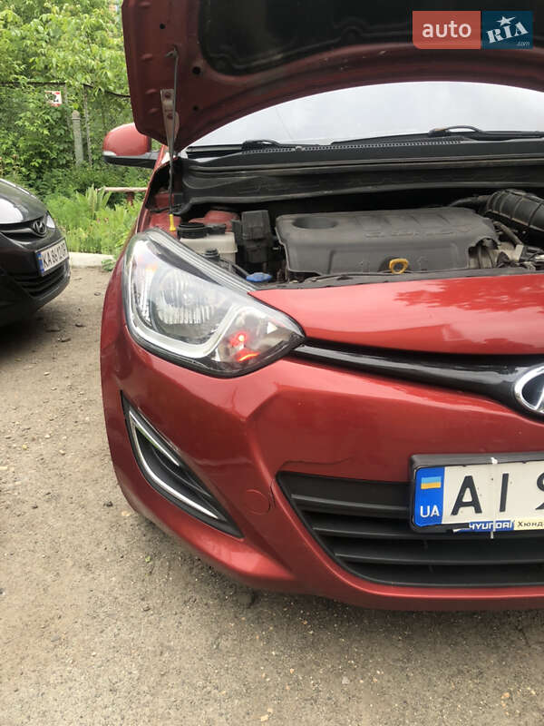 Хэтчбек Hyundai i20 2014 в Ирпене