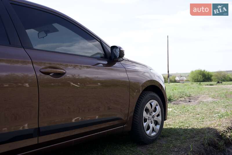 Хэтчбек Hyundai i20 2016 в Киеве
